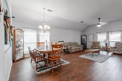 1408 Lauren Lane, Granbury, TX 76048 - Photo 10