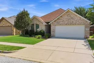 1408 Lauren Ln, Granbury, TX 76048 - Photo 2