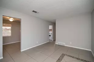502 Brown St, Waxahachie, TX 75165 - Photo 6