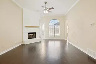 7004 Sample Dr, The Colony, TX 75056 - Photo 6