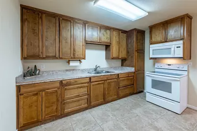 1075 County Road 270, Hico, TX 76457 - Photo 14