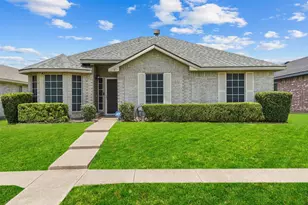 837 Applewood Dr, Cedar Hill, TX 75104 - Photo 1
