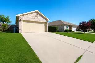 6316 Downeast Dr, Fort Worth, TX 76179 - Photo 2