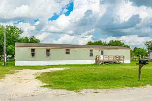 7009 Karen Ln, Joshua, TX 76058 - Photo 2