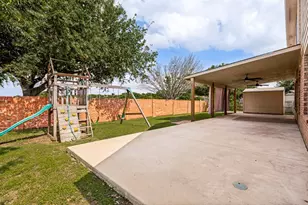 5240 Lake Grove Dr, Grand Prairie, TX 75052 - Photo 22