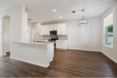 5240 Lake Grove Drive, Grand Prairie, TX 75052 - Photo 6