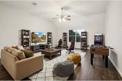5240 Lake Grove Drive, Grand Prairie, TX 75052 - Photo 16
