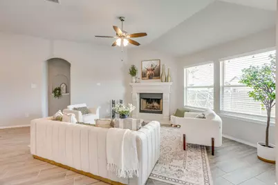 533 Lela Circle, Keene, TX 76059 - Photo 8