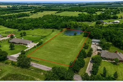 900 Hodgins Road, Van Alstyne, TX 75495 - Photo 1