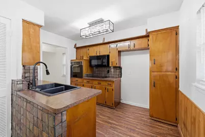 806 Waggoner Drive, Arlington, TX 76013 - Photo 10