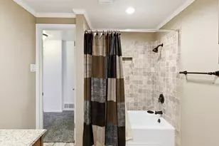 806 Waggoner Dr, Arlington, TX 76013 - Photo 24