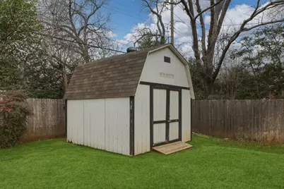 806 Waggoner Drive, Arlington, TX 76013 - Photo 32