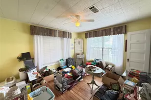 619 E 12th St, Bonham, TX 75418 - Photo 10