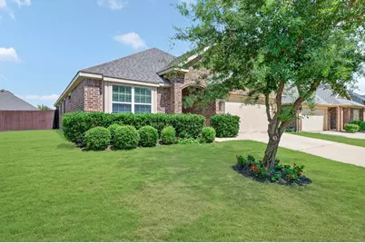 2409 Michelle Creek Drive, Little Elm, TX 75068 - Photo 2