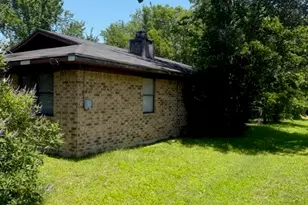205 E Sabine St, Groesbeck, TX 76642 - Photo 8