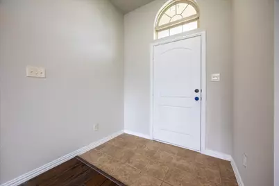 304 Hardeman Boulevard, Justin, TX 76247 - Photo 6