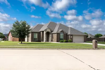 304 Hardeman Boulevard, Justin, TX 76247 - Photo 4