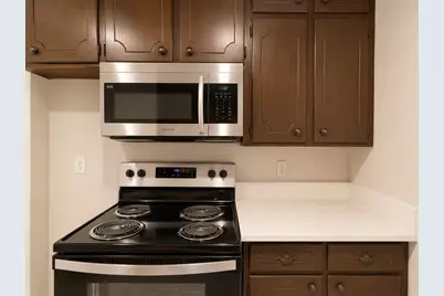 930 Lindy Court, Irving, TX 75060 - Photo 6