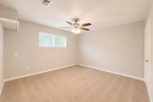 930 Lindy Ct, Irving, TX 75060 - Photo 12