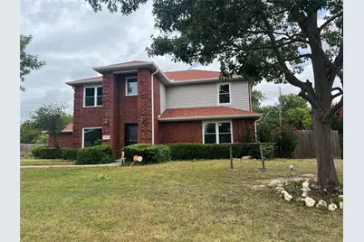 1204 Hillside Drive, Justin, TX 76247 - Photo 2