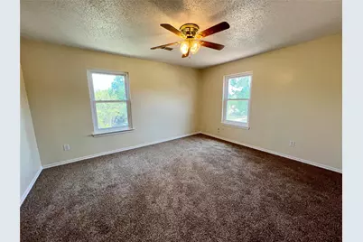1204 Hillside Drive, Justin, TX 76247 - Photo 22