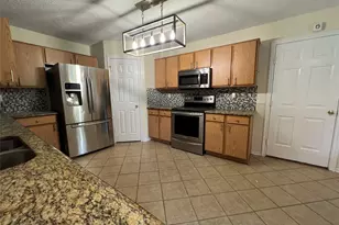 1204 Hillside Dr, Justin, TX 76247 - Photo 6