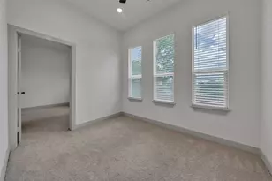 917 S Carroll Ave, Dallas, TX 75223 - Photo 28