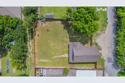 122 W Grand Prairie Road, Grand Prairie, TX 75051 - Photo 4