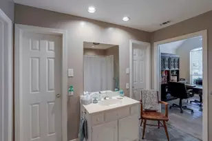 917 Longmeadow Ln, DeSoto, TX 75115 - Photo 36