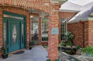 917 Longmeadow Ln, DeSoto, TX 75115 - Photo 4