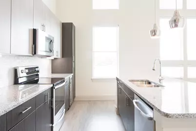 2101 W Rosedale Street #304, Fort Worth, TX 76104 - Photo 6