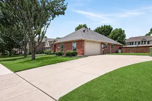 312 Cave River Dr, Murphy, TX 75094 - Photo 2