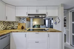 2205 Prestonwood Dr, Arlington, TX 76012 - Photo 14