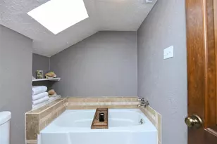 2205 Prestonwood Dr, Arlington, TX 76012 - Photo 26