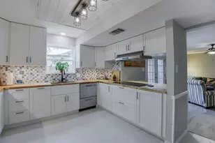 2205 Prestonwood Dr, Arlington, TX 76012 - Photo 12
