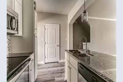 391 E Main Street, Lewisville, TX 75057 - Photo 6
