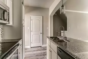 391 E Main St, Lewisville, TX 75057 - Photo 6