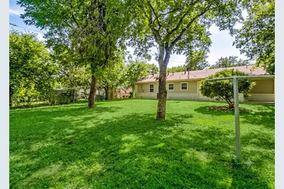 3821 Bonnie Drive, Fort Worth, TX 76116 - Photo 12