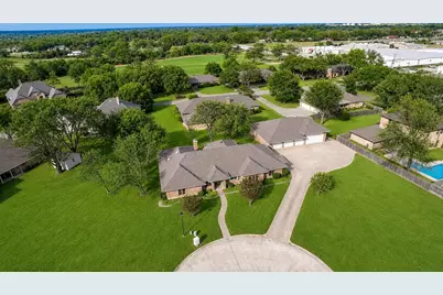108 Heatherstone Circle, Kaufman, TX 75142 - Photo 2