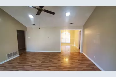 505 Pelican Court, DeSoto, TX 75115 - Photo 12