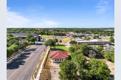 2540 Avenue H, Fort Worth, TX 76105 - Photo 10