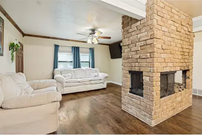 237 Southwood Drive, Lancaster, TX 75146 - Photo 4