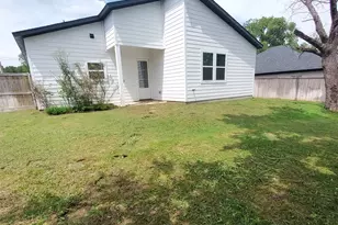 2604 Flora Ln, Denison, TX 75020 - Photo 2