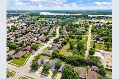 1425 Turtle Cove Drive, Little Elm, TX 75068 - Photo 14