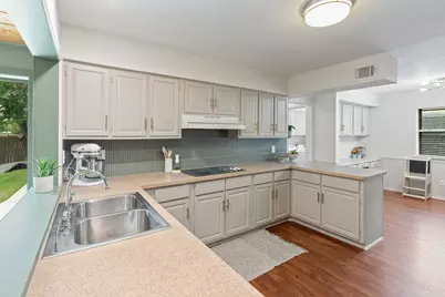 7879 Querida Lane, Dallas, TX 75248 - Photo 18