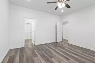 223 W Walker St, Denison, TX 75020 - Photo 10