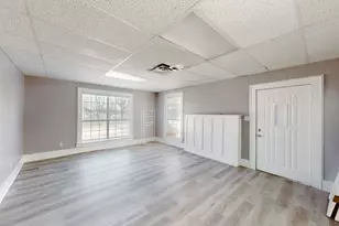 407 W Main St, Whitesboro, TX 76273 - Photo 4