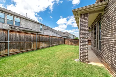 2264 Washington Drive, Carrollton, TX 75010 - Photo 4