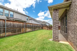 2264 Washington Dr, Carrollton, TX 75010 - Photo 4