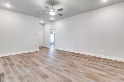 2806 Clover Drive, Sherman, TX 75092 - Photo 2